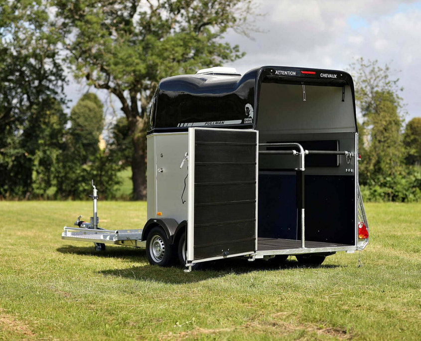 Hippomobile-10