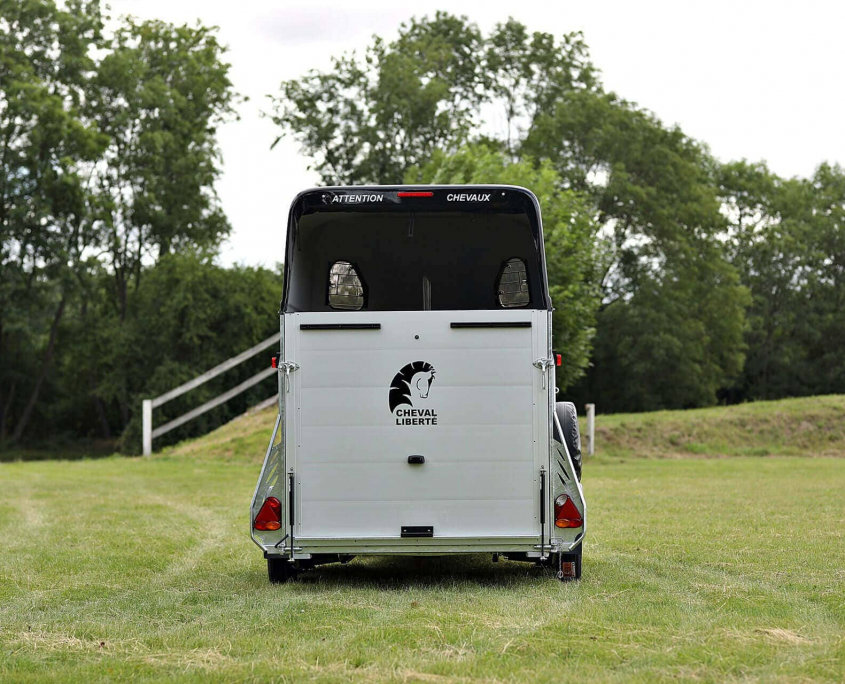 Hippomobile-28
