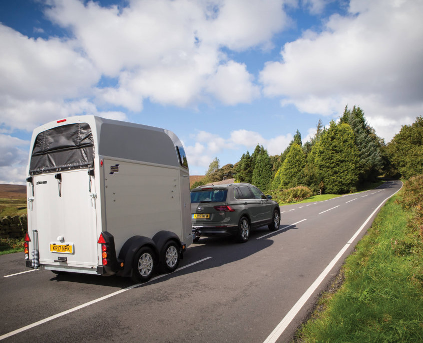 Horsebox_HBE_Silver_8 spoke alloy wheels_high level brake light_Rear view_VW Road